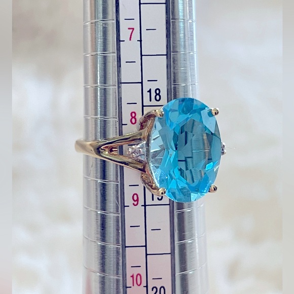 ❗️FINAL PRICE❗️Gorgeous Blue Topaz 10K Real Gold Ring - Picture 3 of 10
